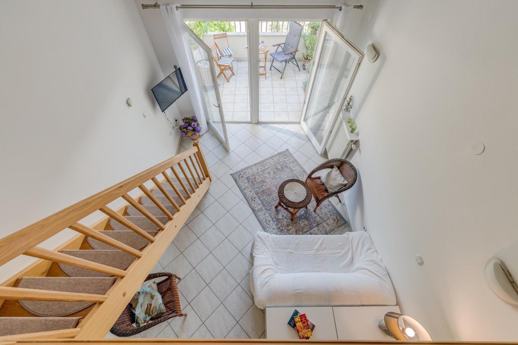 Beachfront Apartment Milan, With Balcony Σπλιτ Εξωτερικό φωτογραφία