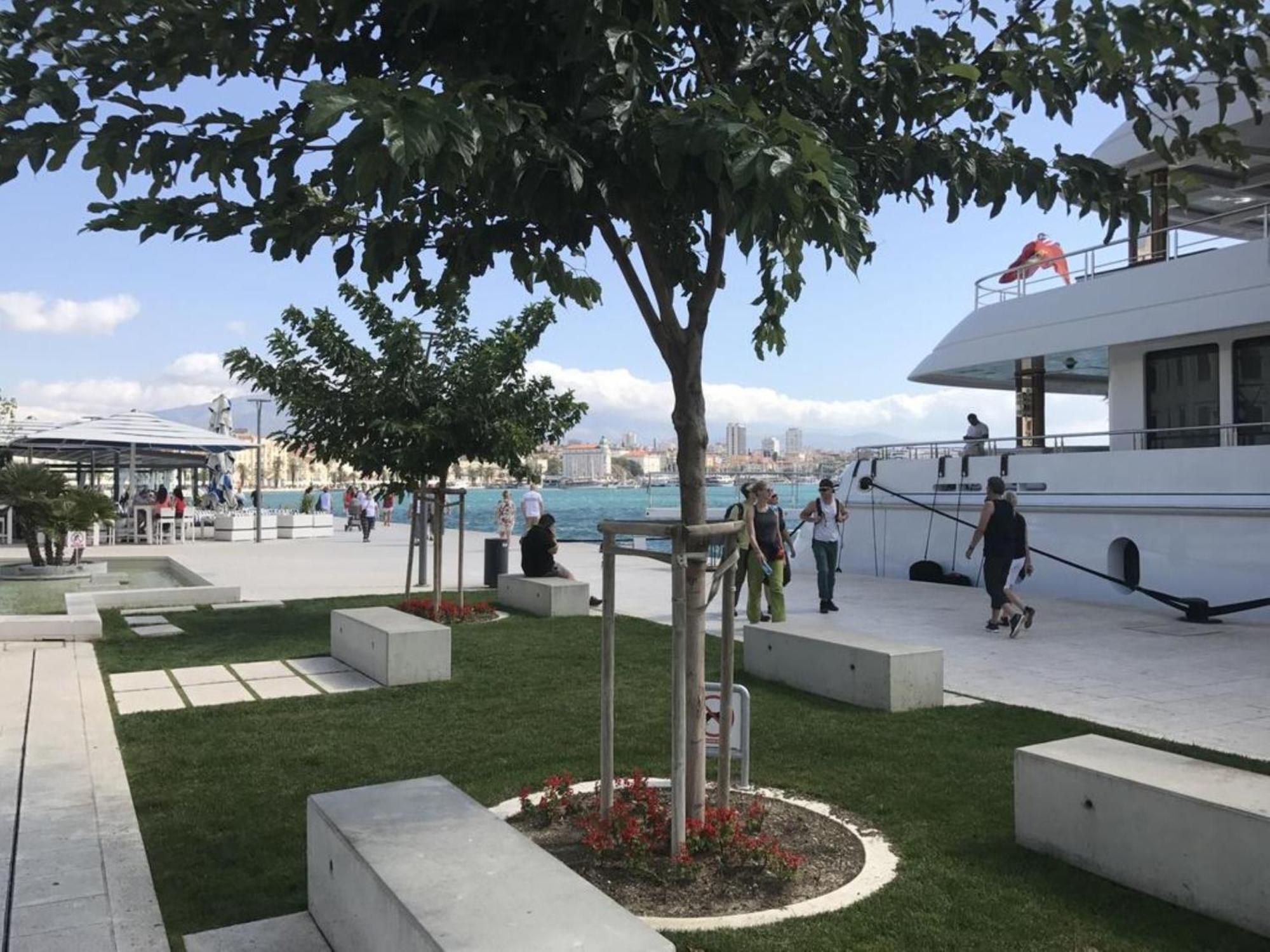 Beachfront Apartment Milan, With Balcony Σπλιτ Εξωτερικό φωτογραφία