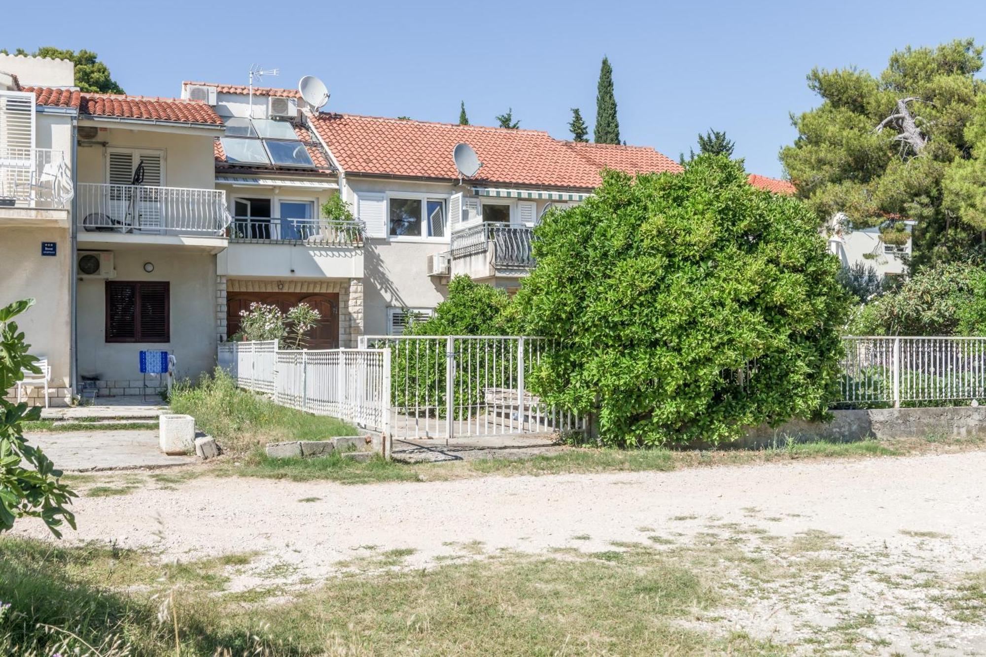 Beachfront Apartment Milan, With Balcony Σπλιτ Εξωτερικό φωτογραφία