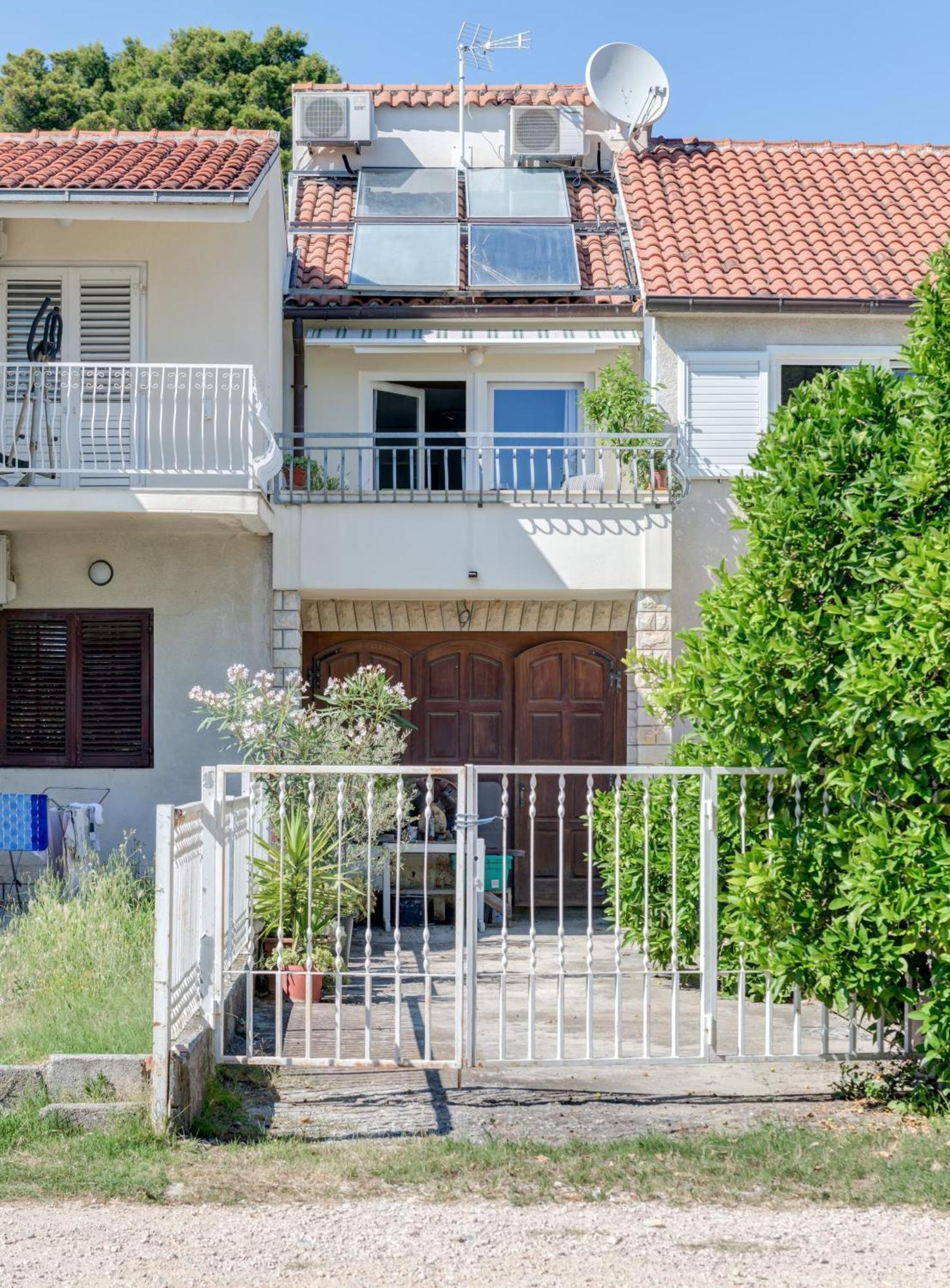 Beachfront Apartment Milan, With Balcony Σπλιτ Εξωτερικό φωτογραφία